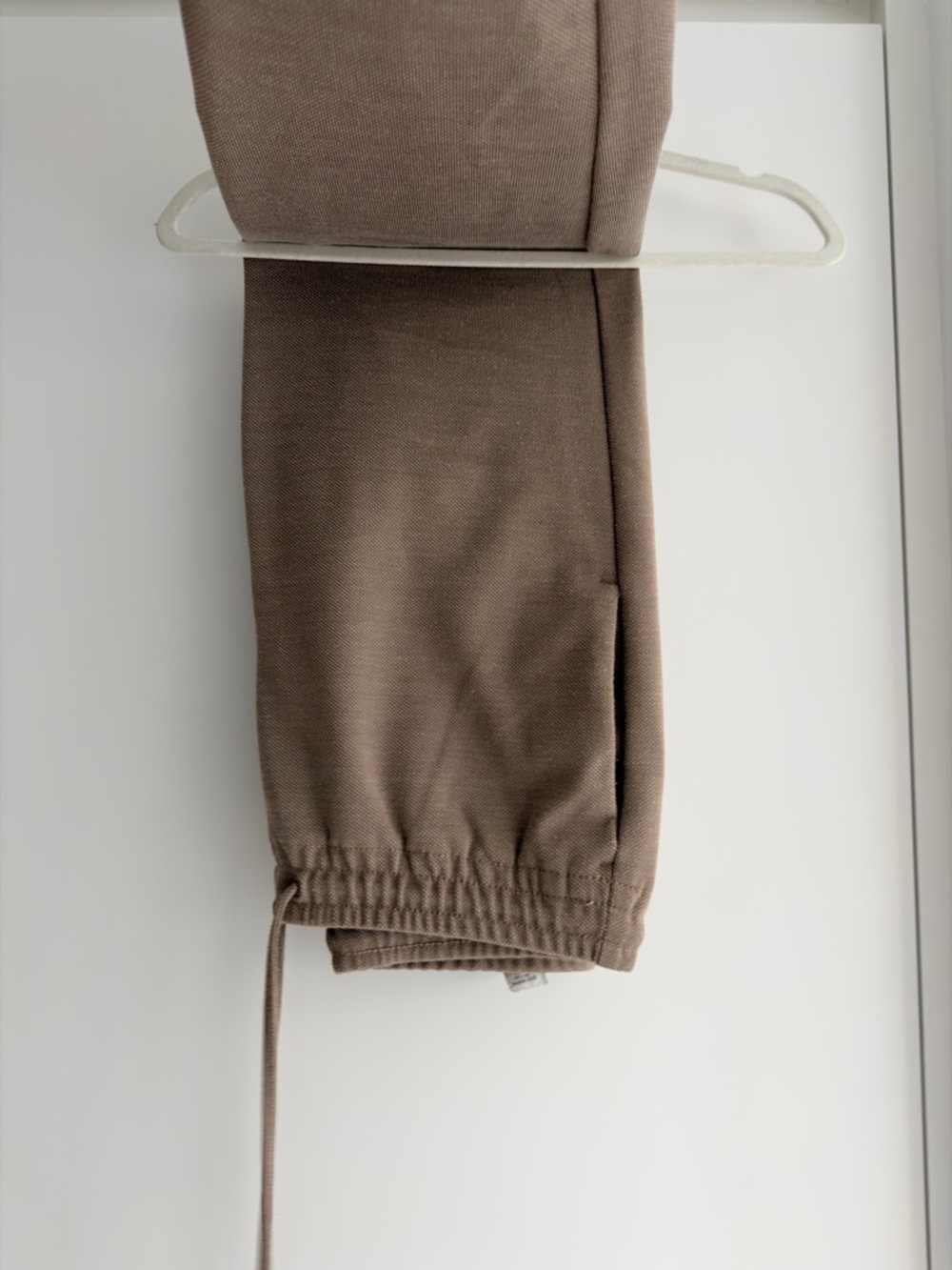 Zara Neutral-Tone Drawstring Pants - Picture 3 of 5